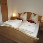 Heidi's Schlummerkiste Am Fuß Der Teichalm