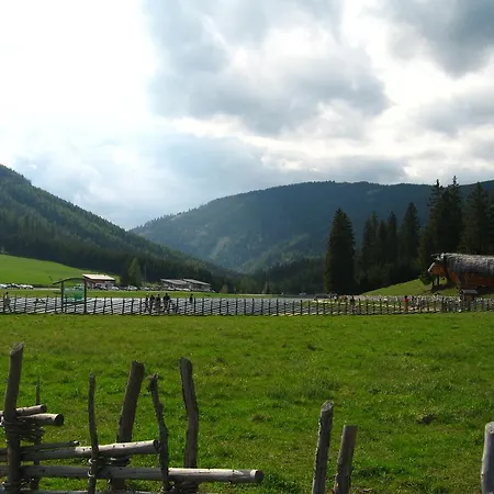 Heidi's Schlummerkiste Am Fuss Der Teichalm Breitenau am Hochlantsch