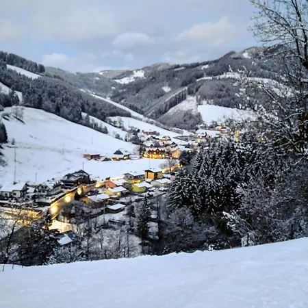 Heidi's Schlummerkiste Am Fuss Der Teichalm Breitenau am Hochlantsch